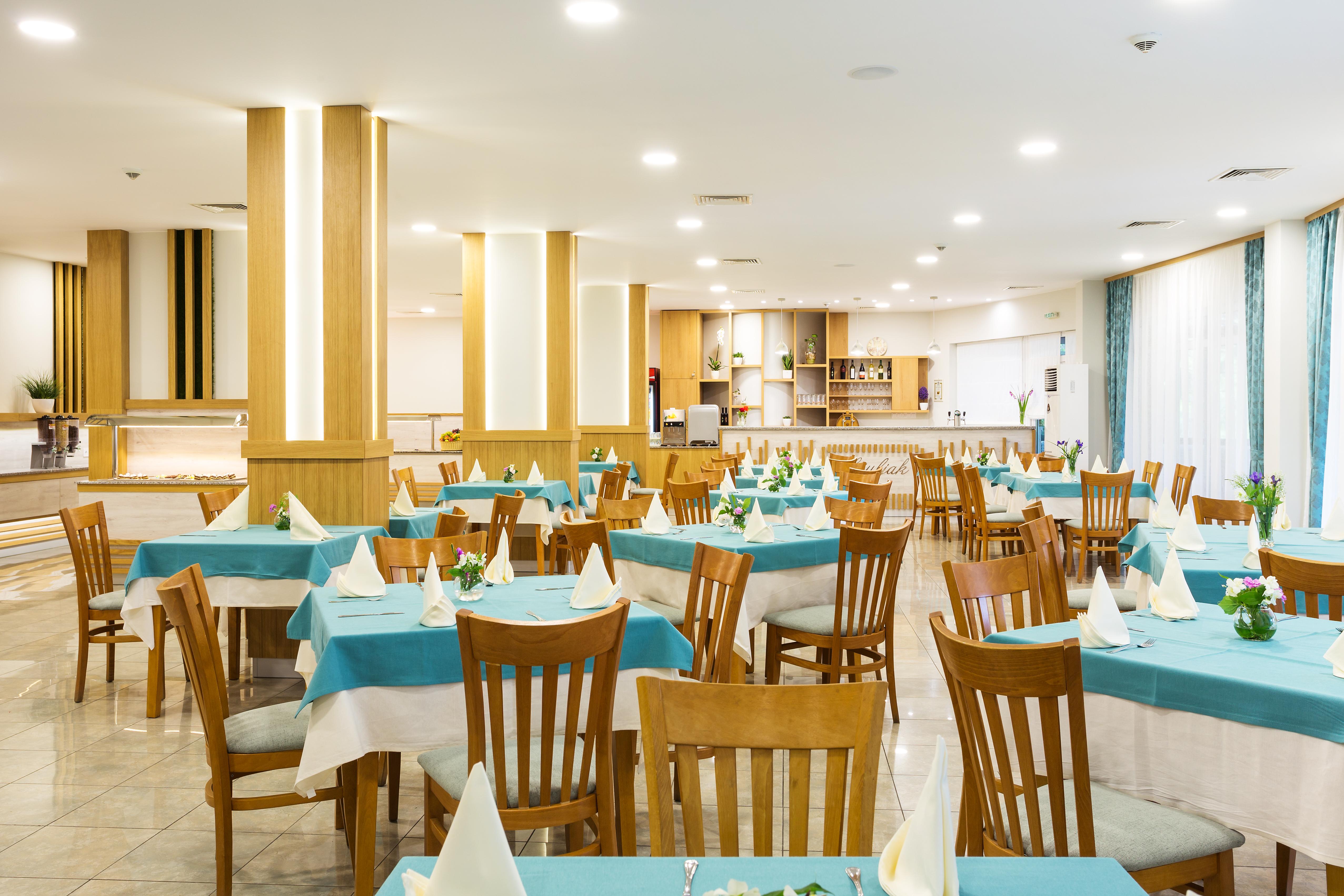 Ljuljak Hotel 골든샌드 외부 사진