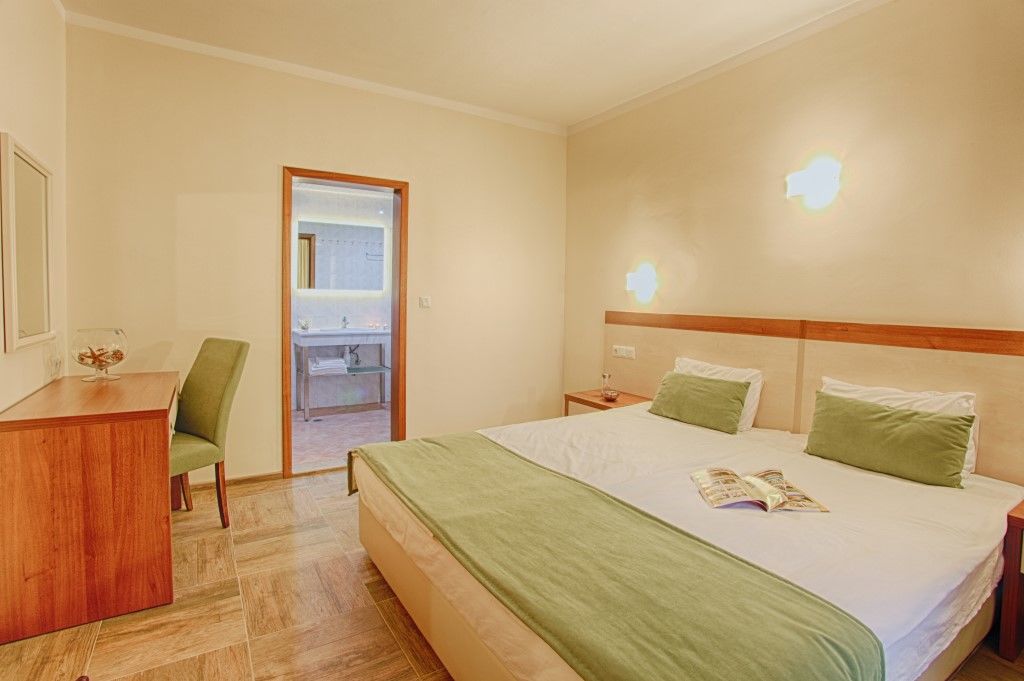 Ljuljak Hotel 골든샌드 외부 사진