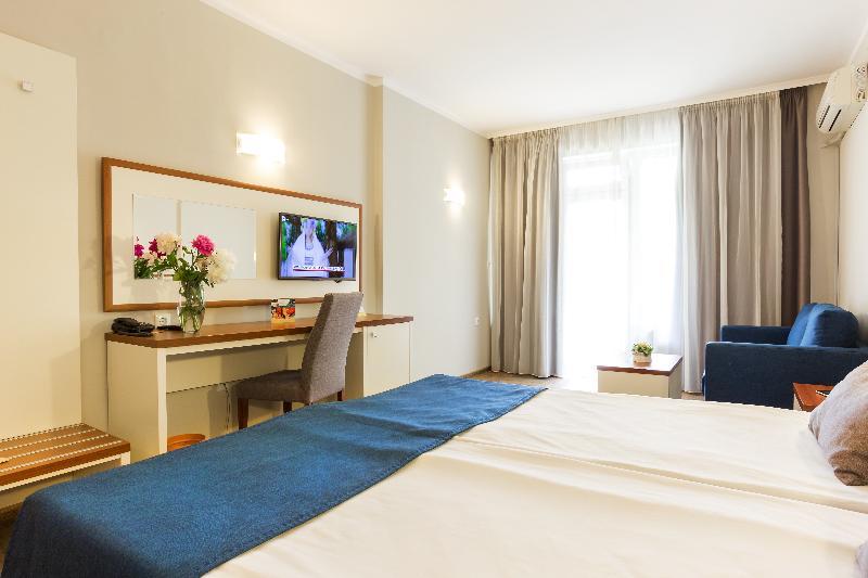 Ljuljak Hotel 골든샌드 외부 사진